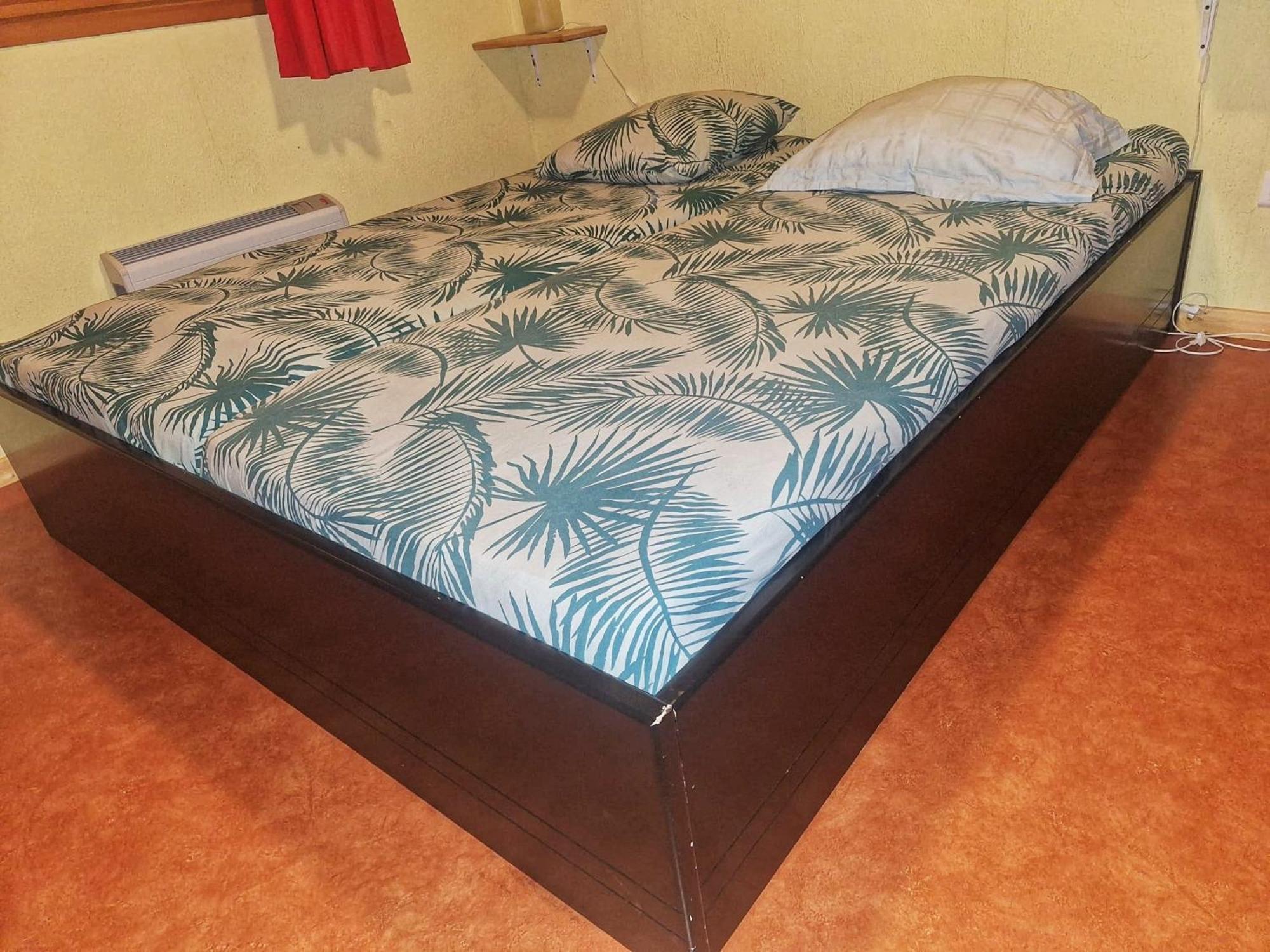 ונטרון Chalet Notre Retraite מראה חיצוני תמונה